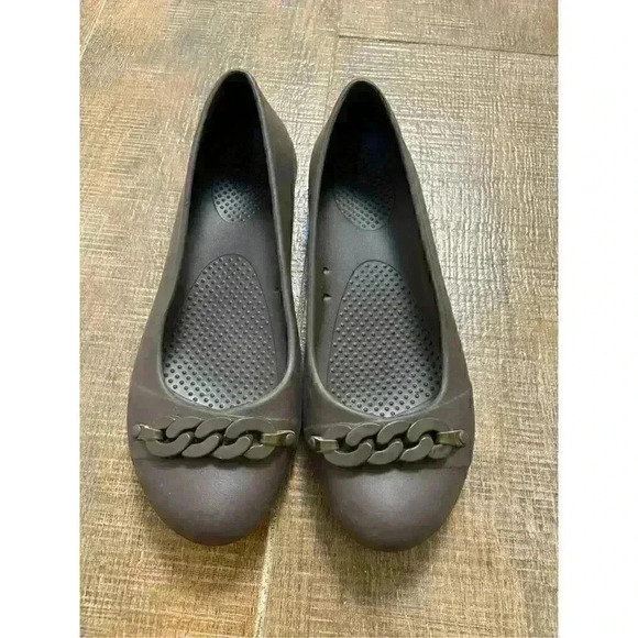 Crocs Women's Brown Slide On Flats Size 8 - Picture 1 of 5